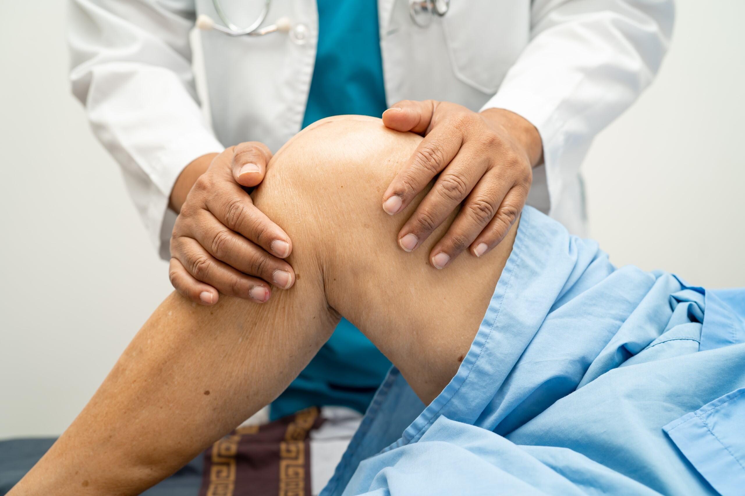 Herniated Disc Knee Pain: Causes And Treatments