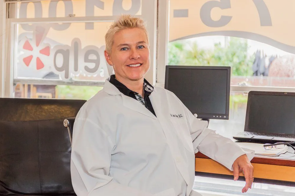 Dr. Lonna Denny .jpeg