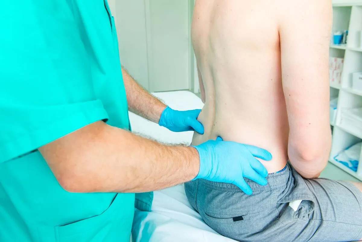 c5-c6 disc herniation symptoms